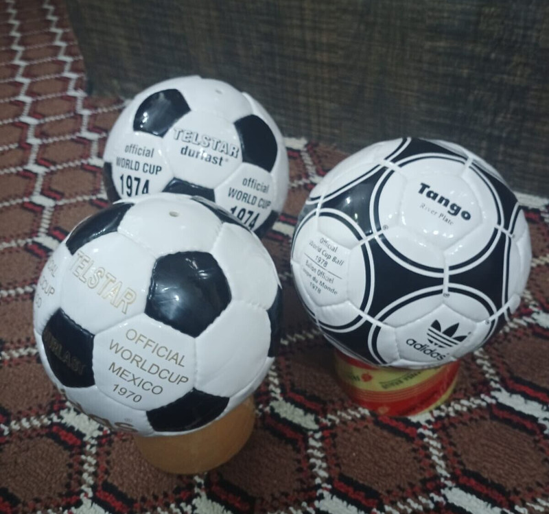 3pcs ADIDAS HISTORICAL MINI BALL SET 1970/1974/1978 FIFA WORLD CUP SIZE 1 gallery