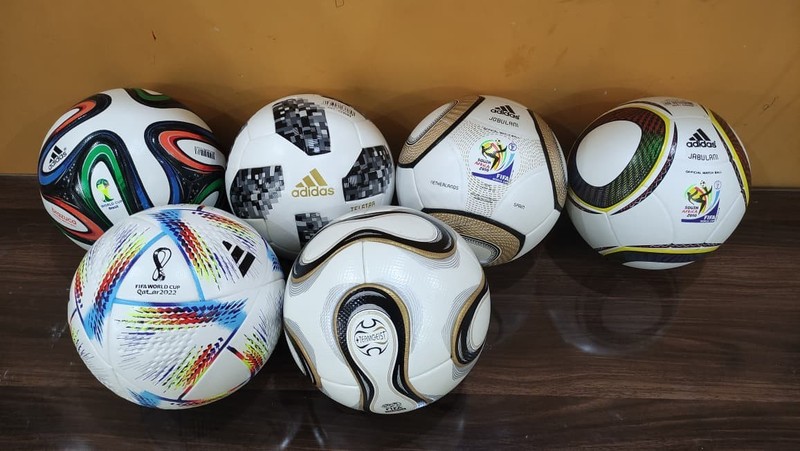 Lot of 6 Official Adidas Soccer Balls Size 5 Training Match Footballs gallery