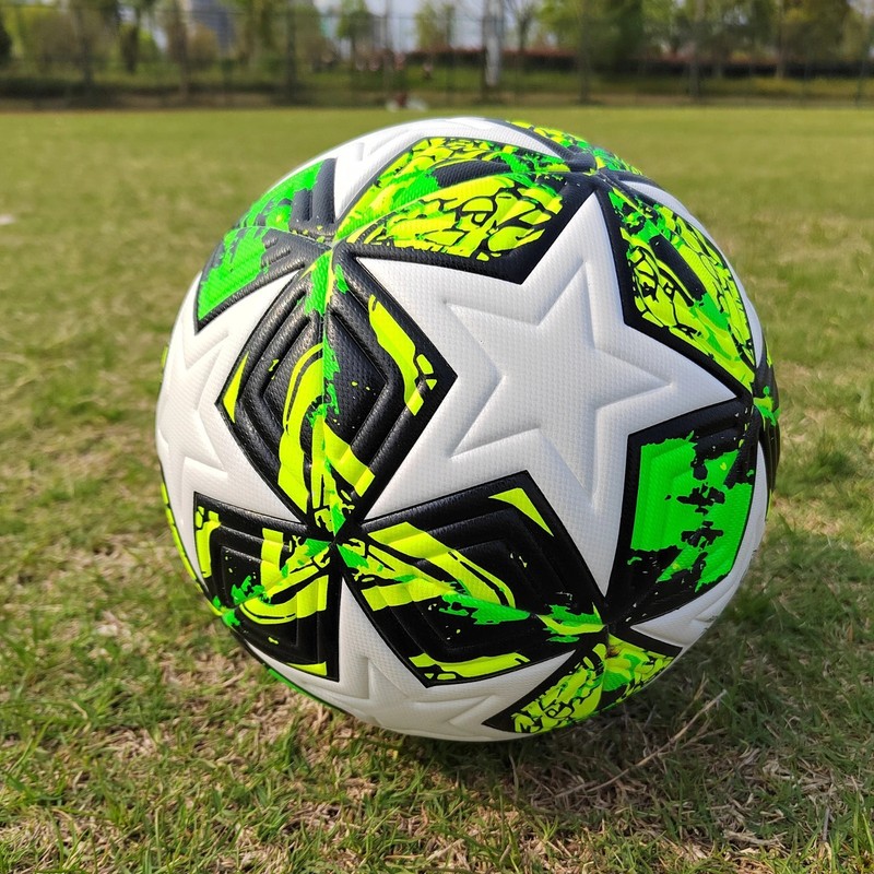 High Quality Soccer Balls Official Size 4/5 PU Material Seamless Goal Team gallery