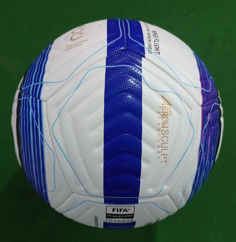 Nike Flight Premier League 2024‑25 Official Match Ball Rare Size 5 gallery