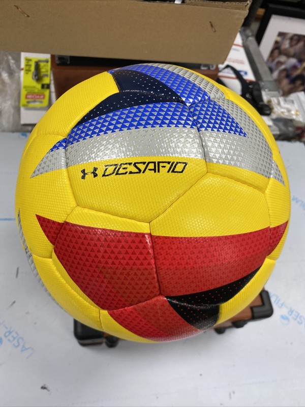 UNDER ARMOUR DESAFIO NASL SOCCER MATCH BALL FIFA SZ5 SUPER RARE NEW YELLOW OFFI gallery