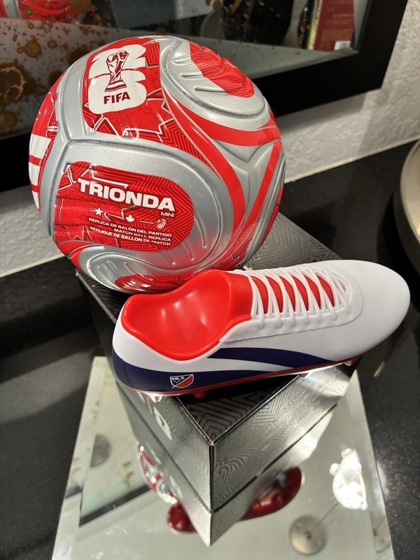 2026 FIFA World Cup Trionda Adidas Mini Soccer Ball - Mystery Mini Ball - CANADA