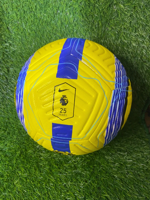Lot of 3 Nike Flight Premier League 2025 AEROWSCULPT Match Balls Size 5 gallery