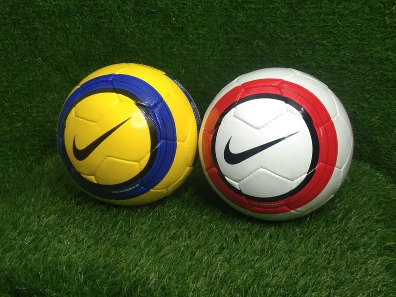 RARE NIKE TOTAL 90 AEROW I SWIFT 2005/6 PREMIER LEAGUE OFFICIAL MATCH BALL