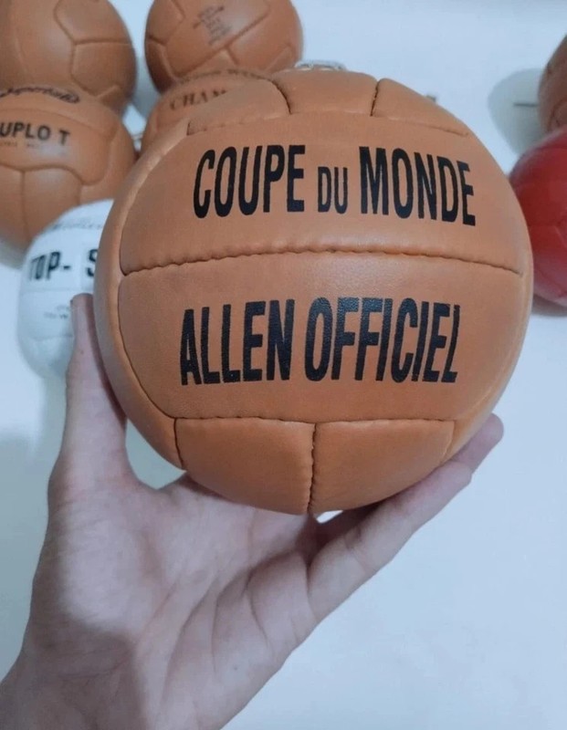 Adidas Historical Mini Balls Set 26 pcs World Cup 1930-2026 Collector Set Size1 gallery
