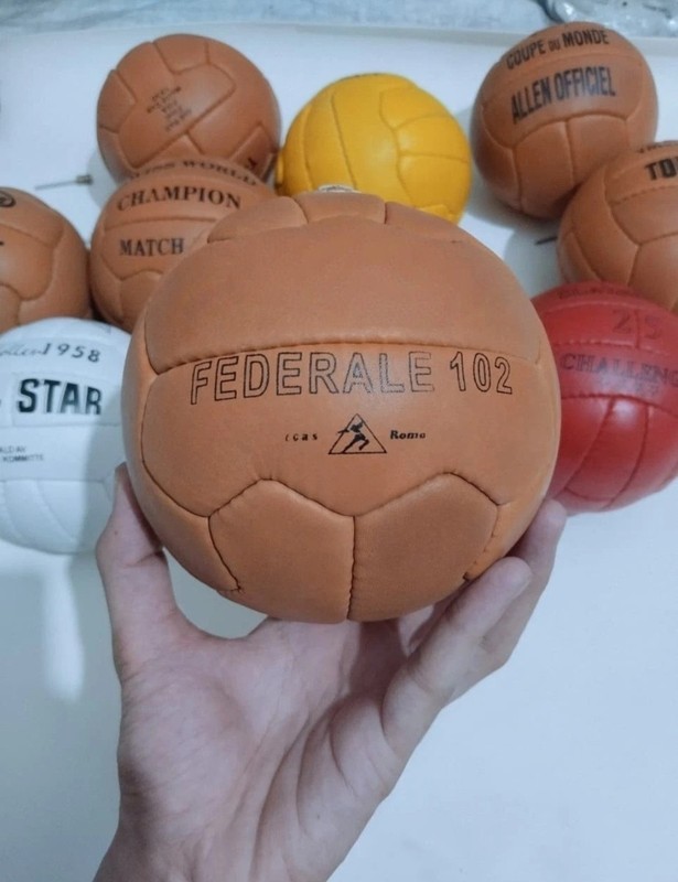 Adidas Historical Mini Balls Set 26 pcs World Cup 1930-2026 Collector Set Size1 gallery