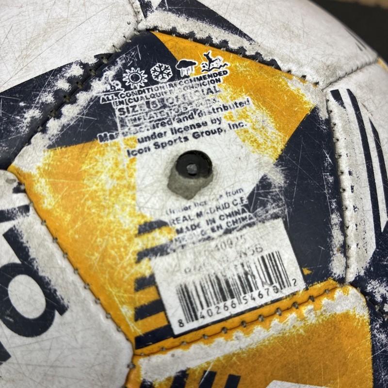 Real Madrid CF FC Soccer Football Ball Size 5 Icon Sports Used Spain Euro gallery