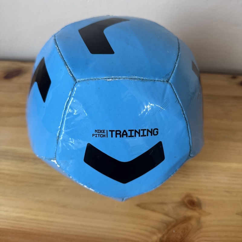 Nike Pitch Training Soccer Ball Size 5