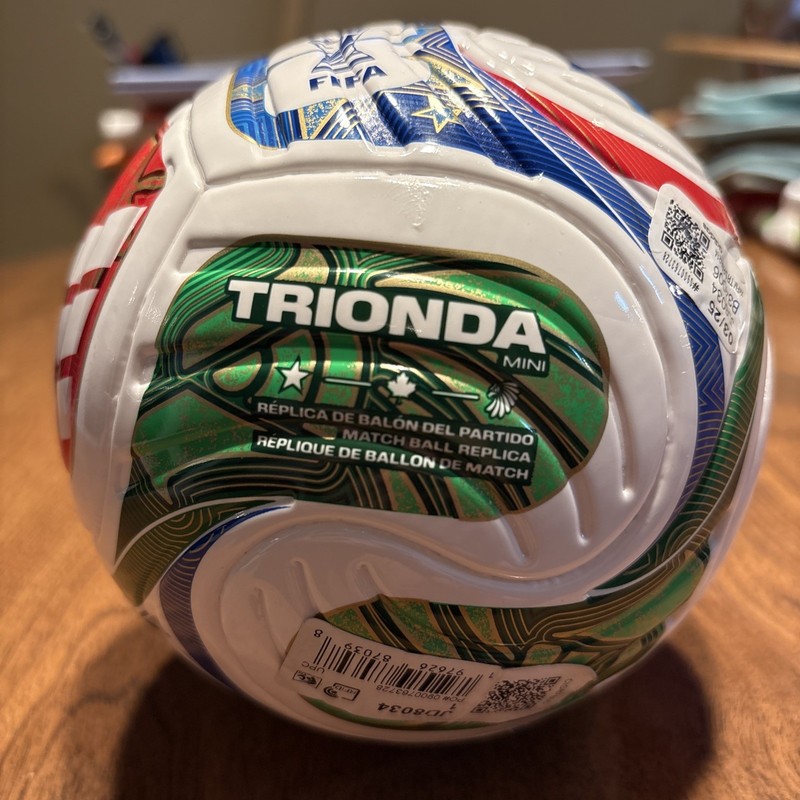 Adidas FIFA World Cup 2026 Trionda Mini Soccer Ball (Beautiful Replica)