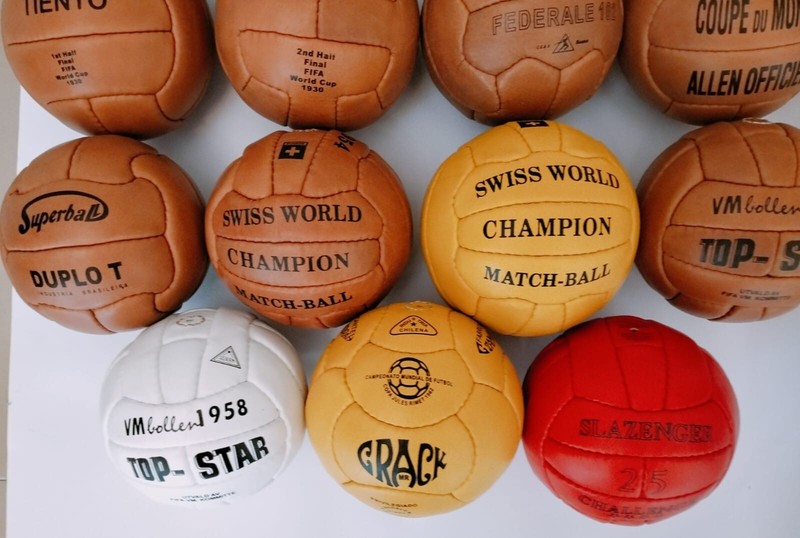 mini set 11 pcs historical FIFA world cup 1930 to 1966 in leather size 1 gallery