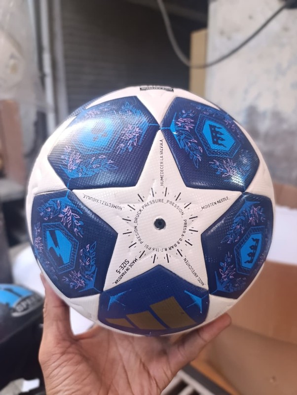 MUNICH 25 FINAL THERMAL BONDED SIZE 5 SOCCER BALL BLUE gallery