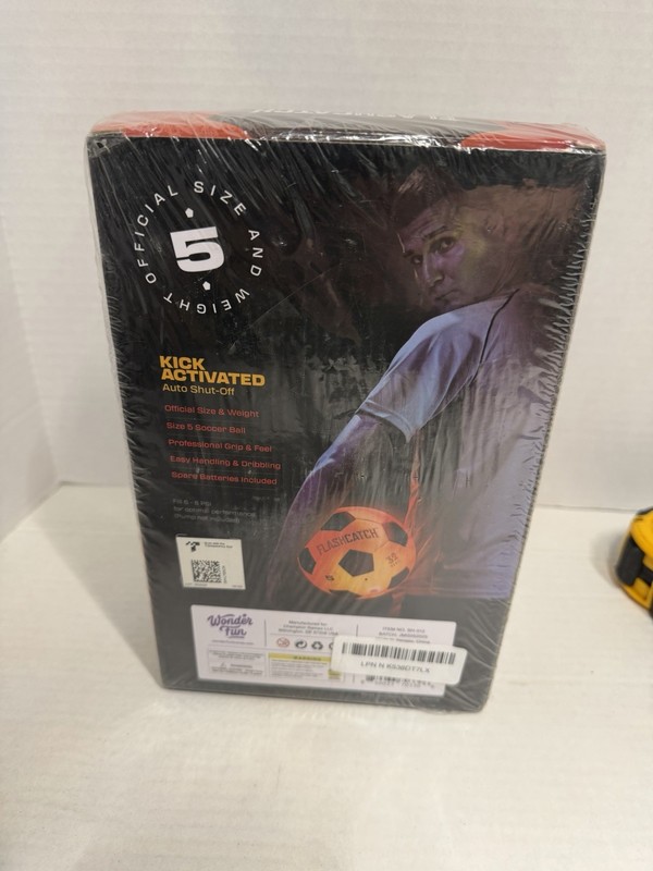 Squad Hero FlashCatch Light Up Soccer Ball Glow In The Dark #5 Official Size NEW gallery