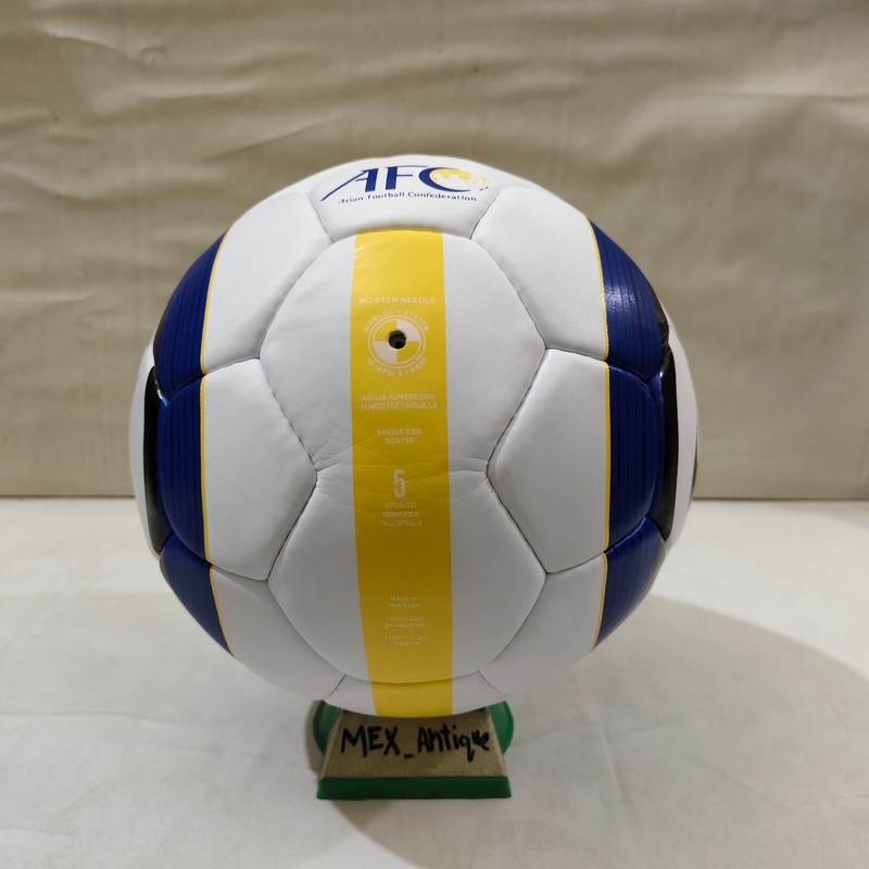 Nike T90 Aerow 1 AFC- Official Ball - Asian Football Confederation 2004 - Size 5 gallery