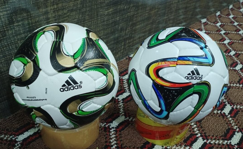 ADIDAS 2pcs BRAZUCA /Brazuca FINAL Rio Match BALL WORLD CUP 2014 Size 1 gallery