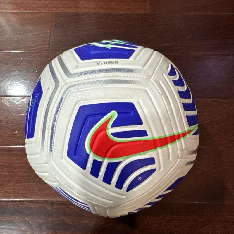 Nike Strike 20-21 AerowSculpt Match Soccer Ball White/Blue/Red – Size 5