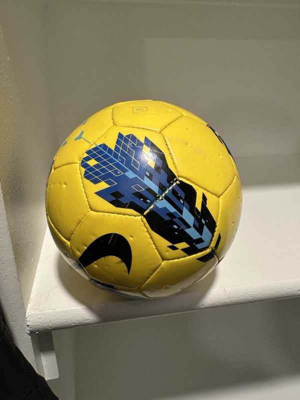 NIKE FOOTBALL T90 SEITIRO MATCH BALL PREMIER LEAGUE YELLOW SIZE 1 gallery