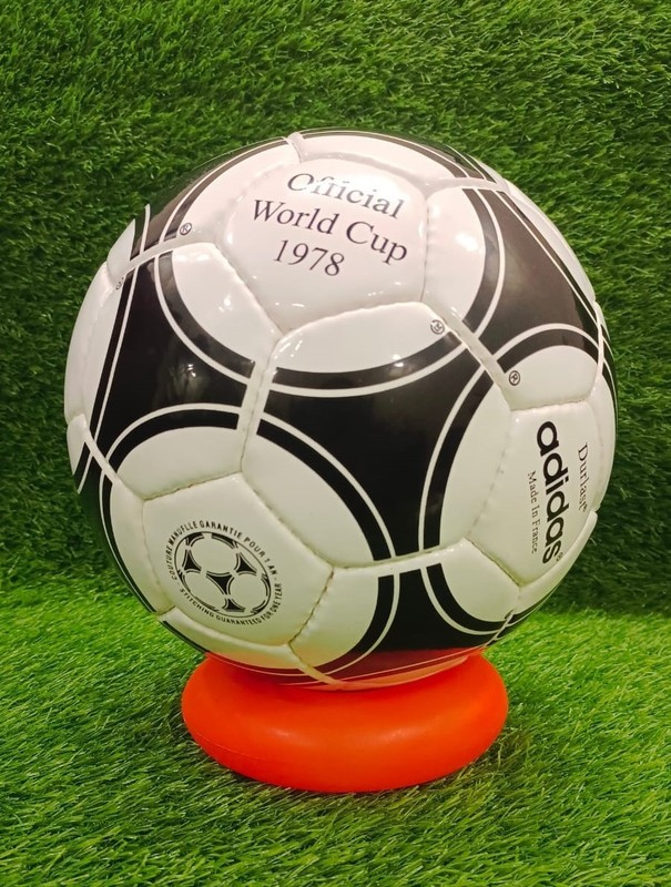 Durlast Tango River Plate FIFA World Cup 1978 Official Soccer Match Ball Size 5 gallery