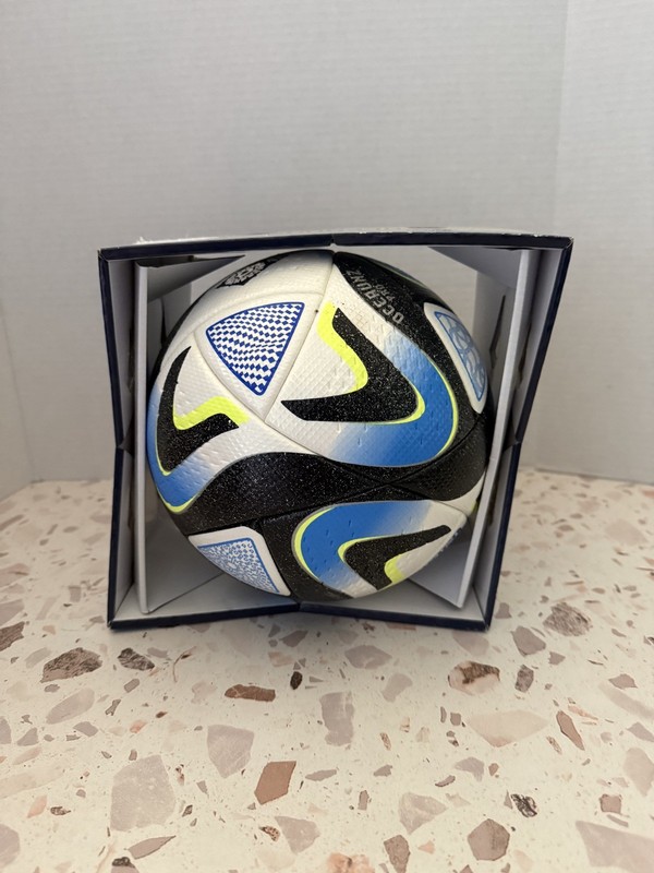 Adidas Womens FIFA World Cup 2023 Oceaunz Pro Official Match Ball HT9011 Size 5