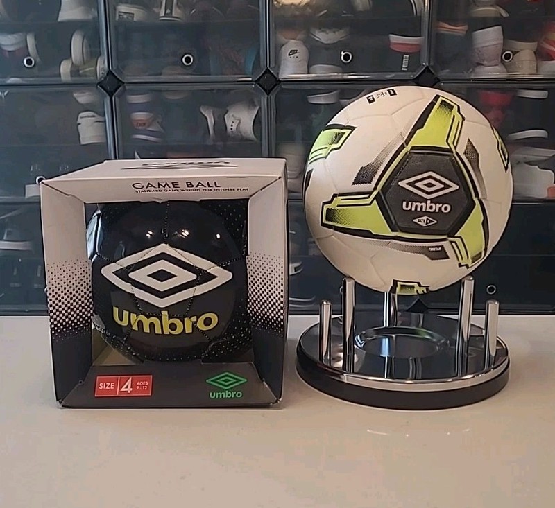 2 Umbro Size 4 Soccer Balls – Used Tristar Training & New DUOTONE Game (B2-CL)