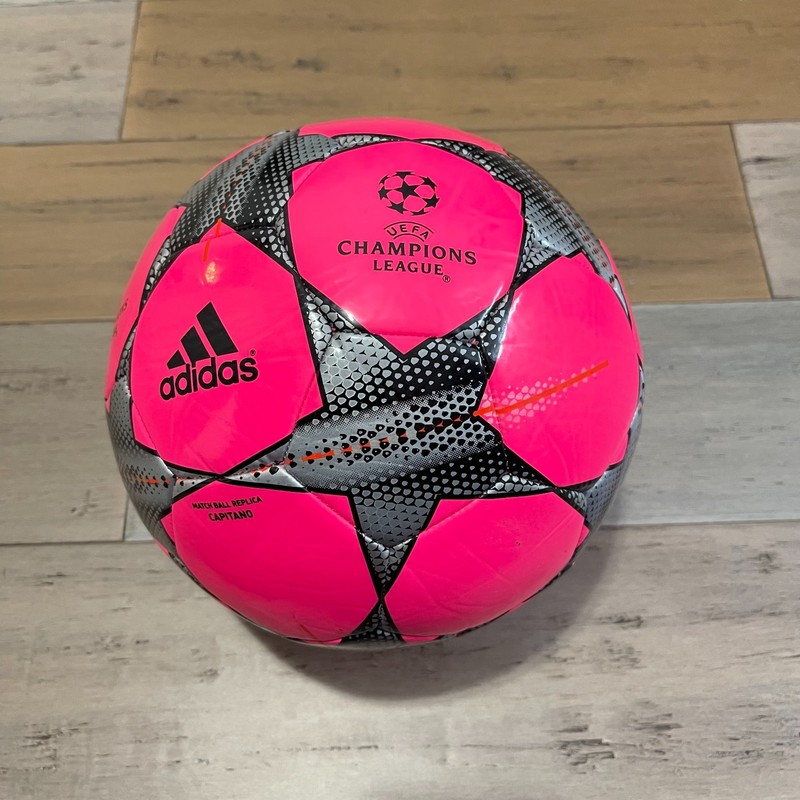adidas Performance Champion's League Finale /15 Capitano Soccer Ball S90227 Sz 5 gallery