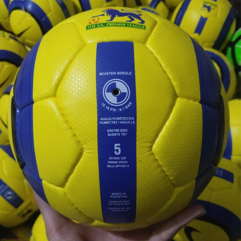 Total 90 Aerow Hi-Vis FA Premier League 2005/06 Soccer Ball Size 5 T90 gallery