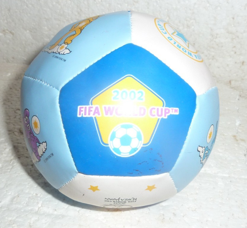 2002 FIFA World Cup KOREA JAPAN Small Souvenir Soccer Ball S-30A