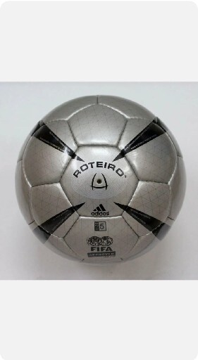 ADIDAS ROTEIRO UEFA EURO CUP 2004 PORTUGAL FINAL OFFICAL MATCH BALL