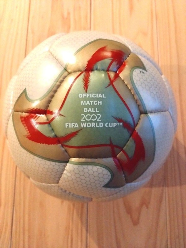 FIFA World Cup 2002 Official Match Ball adidas Fevernova Soccer Football used