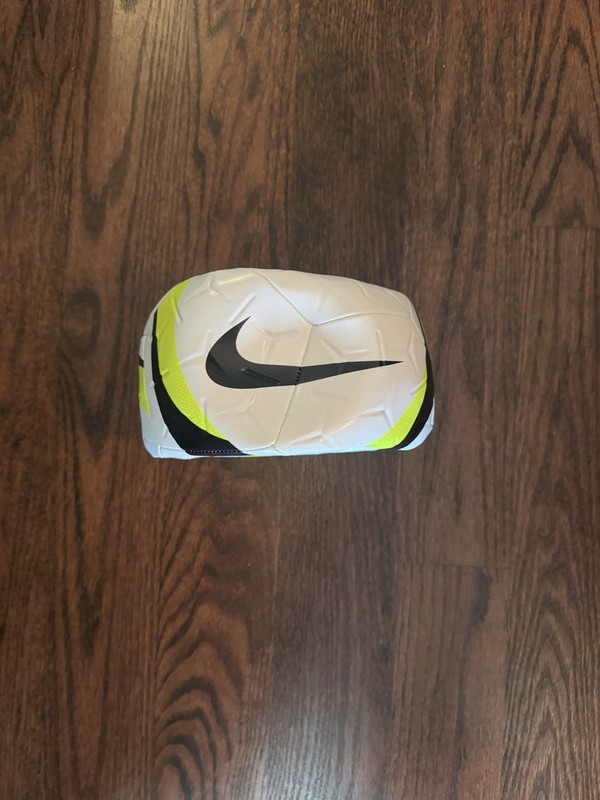 NIKE TEAM ACADEMY BALL 25/26!! Size 5!!!