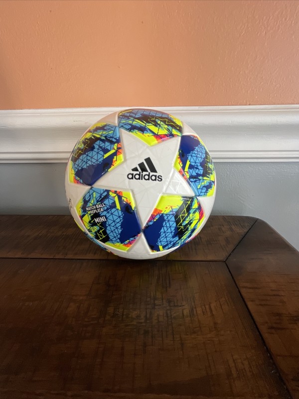 Adidas UEFA Champions League Match Ball Replica Mini