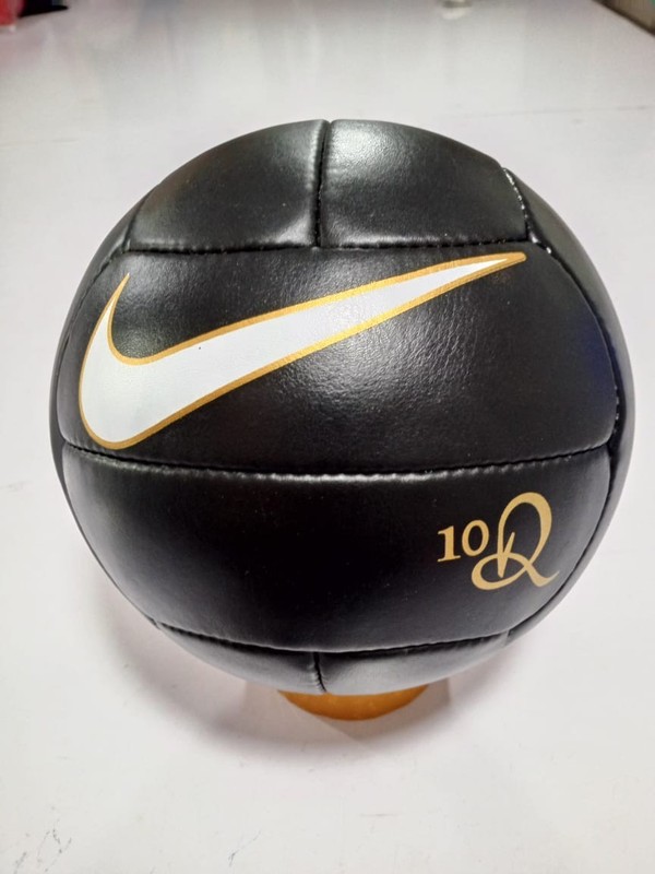 Rare Nike Ronaldinho 10R Gaucho Official Soccer Ball leather Football Size 5 gallery
