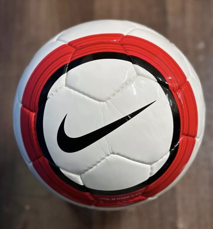 RED RARE NIKE TOTAL 90 AEROW SWIFT 2005-06 PREMIER LEAGUE MATCH BALL.
