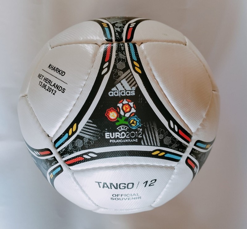 adidas tango 12 souvenir Euro cup 2012 match ball size 5