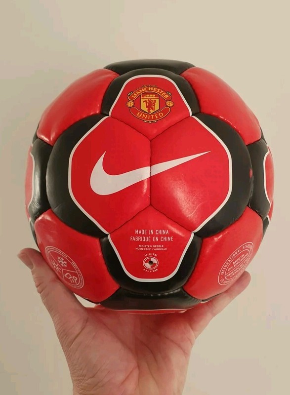 🔶️VINTAGE FOOTBALL NIKE MANCHESTER UNITED SIZE 5 SOCCER BALL STITCHED