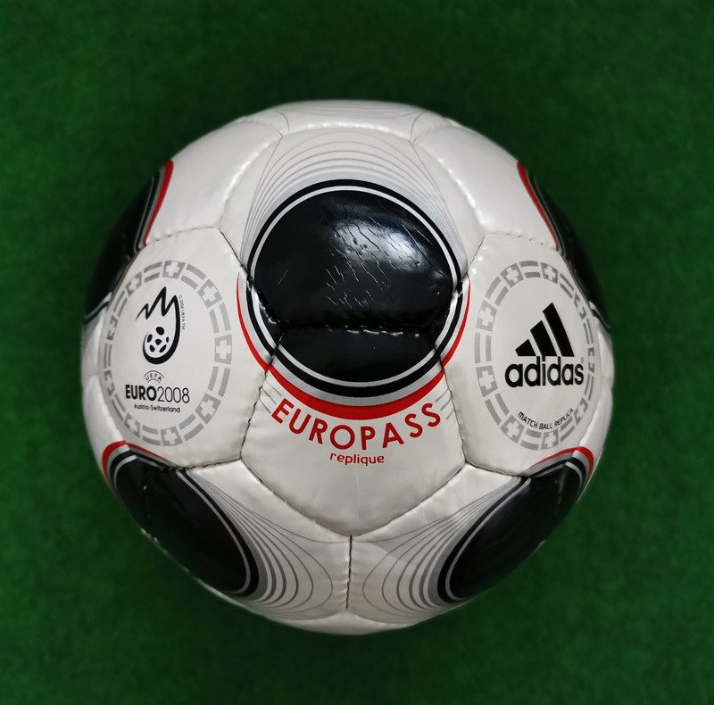 Fußball Adidas Europass Replique I Fußball EM EURO 2008 Österreich / Schweiz