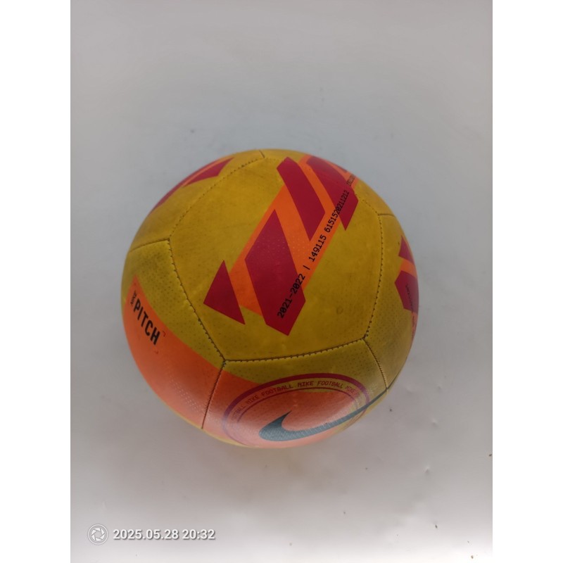 2021-2012 Nike Pirch Practice/Training Soccer Ball Size 5 gallery