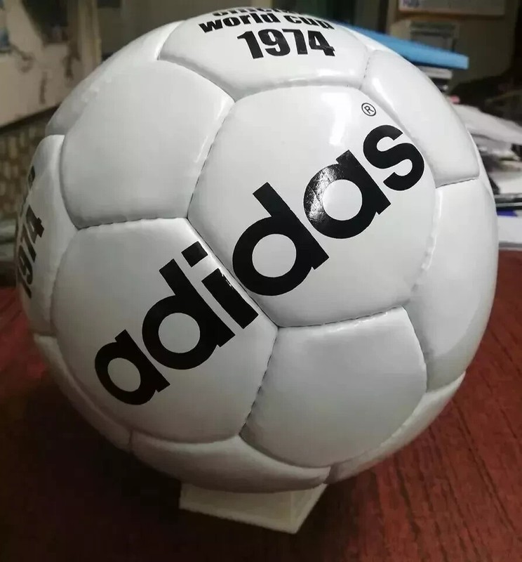 ADIDAS TELSTAR DURLAST 1974 GERMANY FIFA WORLD CUP MATCH SOCCER BALL | Size 5 gallery