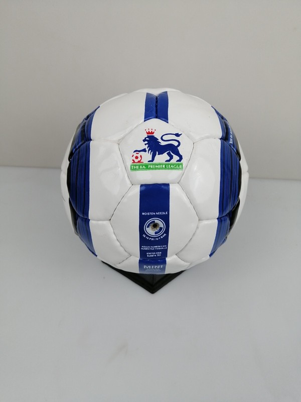 Nike T 90 Mini 2 Pcs Set Soccerballs gallery