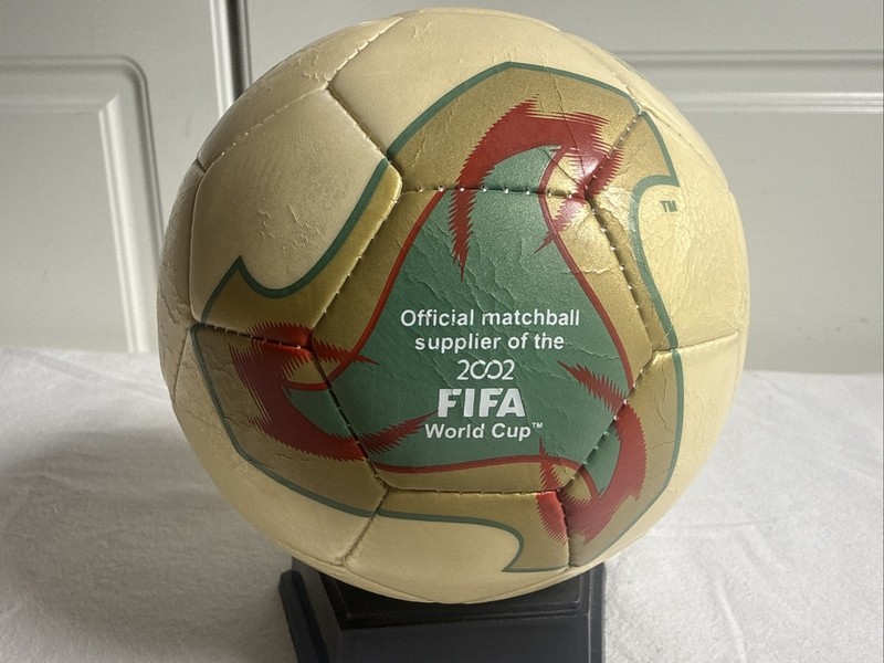 Adidas Fevernova Mini Ball FIFA World Cup 2002 Official Mini Ball