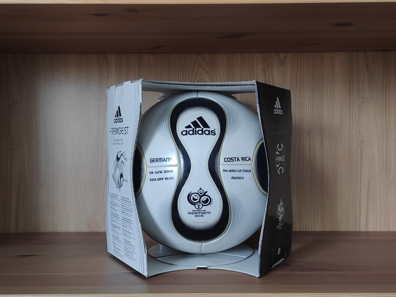 Adidas Teamgeist 2006 Opening Print FIFA World Cup Match Ball Soccer Match Ball