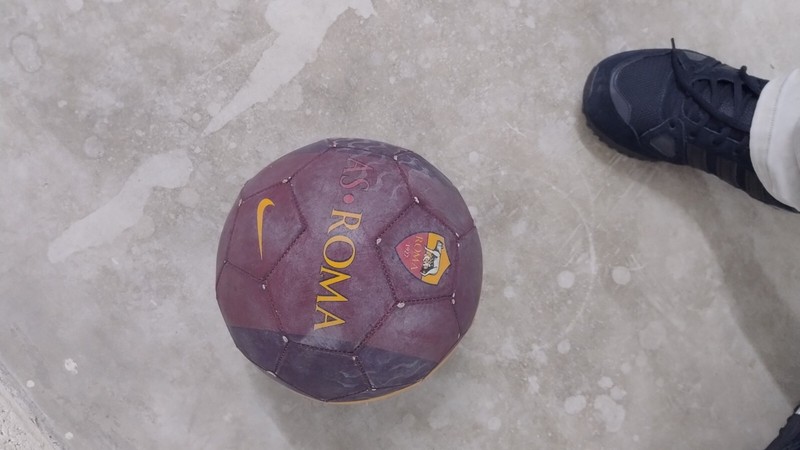 football AS ROMA red material leather 2πr=9cm deflated 2r=22cm