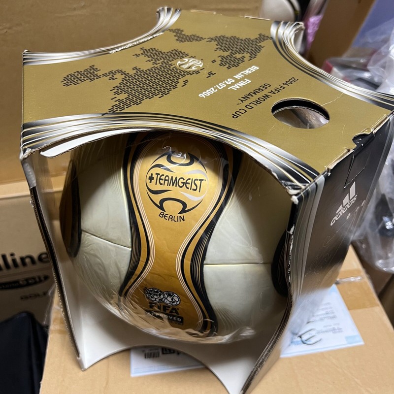 Adidas TEAMGEIST Gold FIFA World Cup 2006 Germany Official Ball Berlin JFA NEW