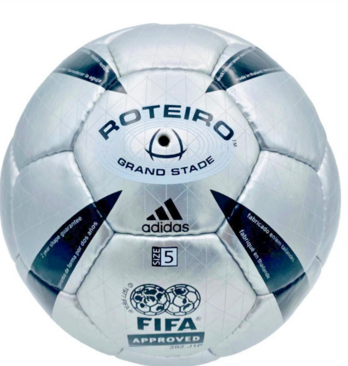New ADIDAS ROTEIRO Euro Cup 2004 Portugal Match Ball Size 5 gallery
