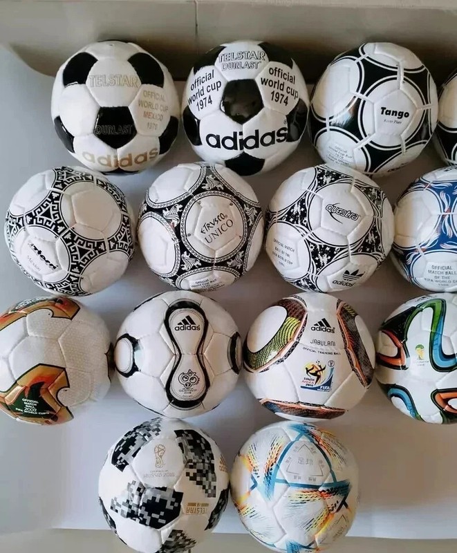 Adidas Historical Mini Ball 14 pcs Collector set 1970 to 2022 FIFA world cup s