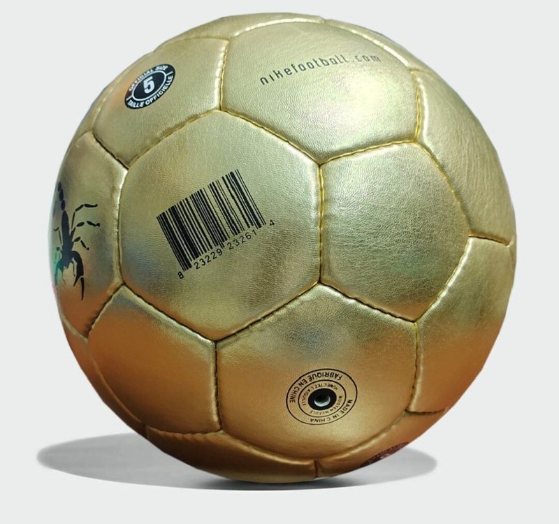 Nike Scorpion Gold Chrome | 2002 | Secret Tournament | The Cage Advertisement gallery