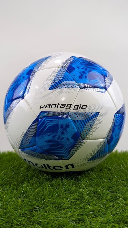 Molten Vantaggio 5000 Machine Stitched Size 5 Soccer Ball gallery