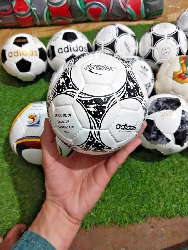 Set OF 14 ADIDAS SOCCER BALL HISTORICAL FIFA WORLD CUP 1970 - 2022 Balls Size 1 gallery