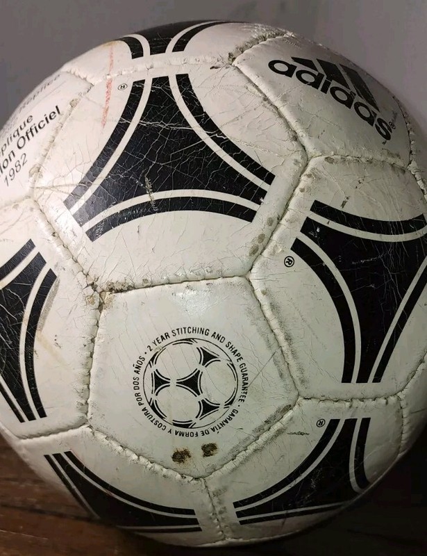 Addias 1982 Tango Espana Replica WORLD CUP USED Ball gallery
