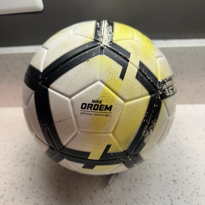 Nike Ordem 3 Official FIFA Quality Pro Match Ball FIFA Size 5 ~ 2017/18