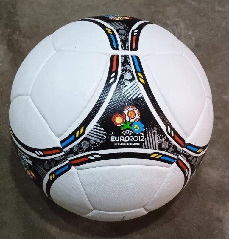 UEFA Euro 2012 Tango 12 Football | Soccer Match Ball Size 5 |